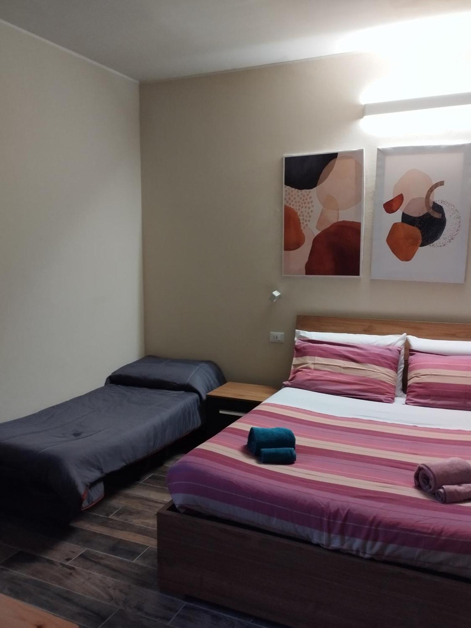 Elegante Suite Con Giardino In Centro Storico Παβία Εξωτερικό φωτογραφία