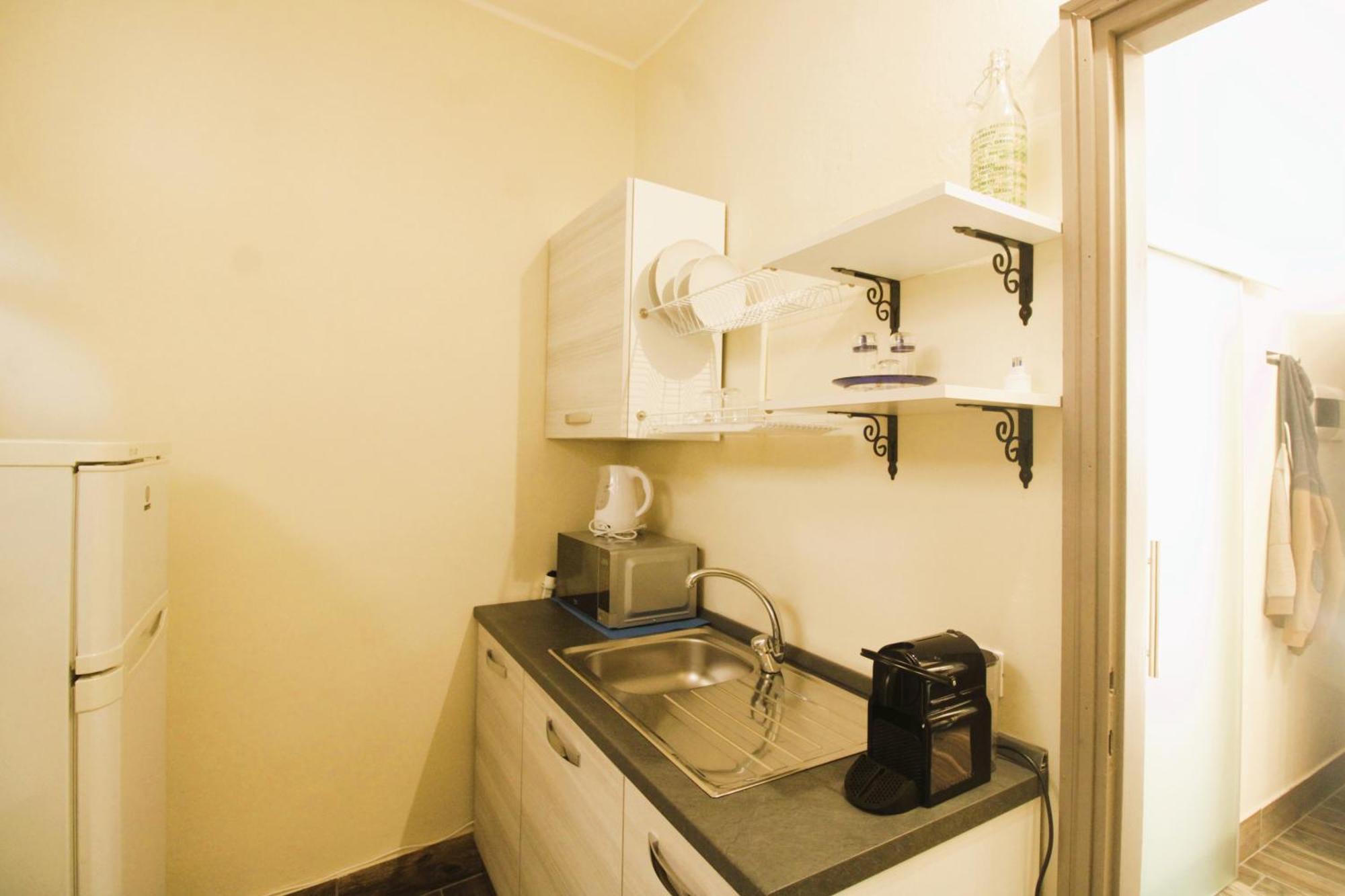 Elegante Suite Con Giardino In Centro Storico Παβία Εξωτερικό φωτογραφία